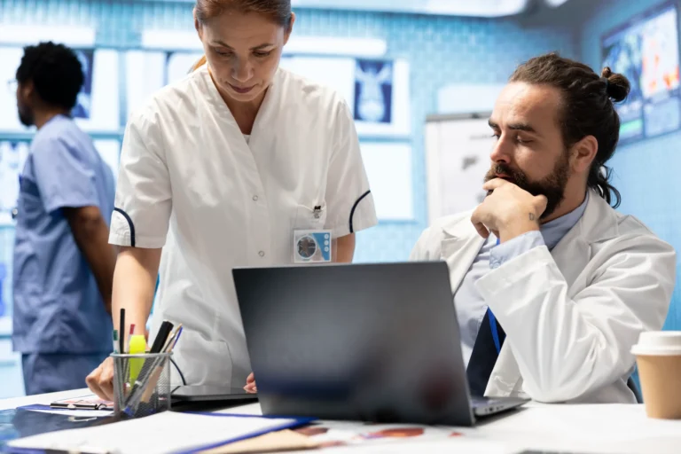 SEO vs SEM for Healthcare